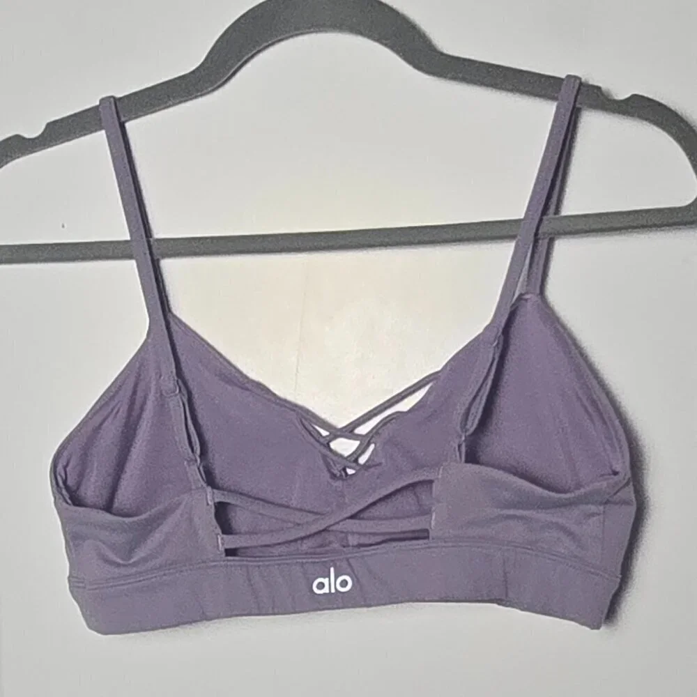 ALO Yoga Interlace Sports Bra - S Lavender